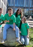 Des étudiants en STAPS porteurs de la manifestation